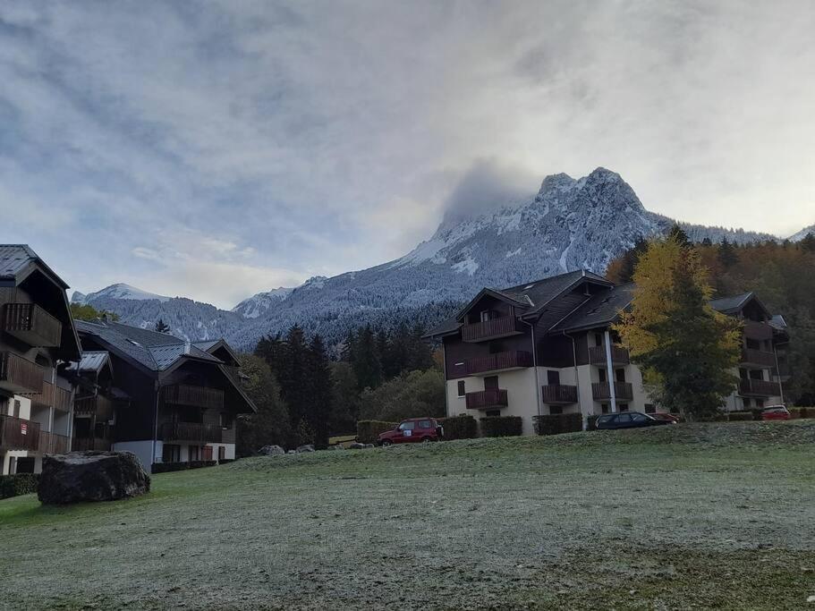 Appartamento Rez De Jardin / Pieds Des Pistes Bernex Esterno foto